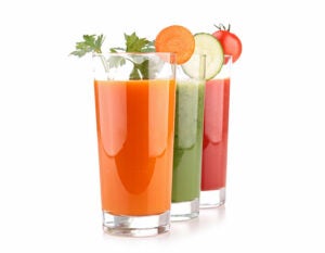 Minum jus buah seperti jus oren dan masukkan sumber vitamin C seperti ubi kayu, tomato atau lobak merah