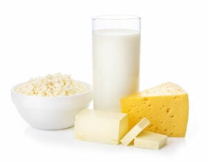 Susu dan hasil tenusu seperti keju tidak patut diambil ketika makan tetapi patut diambil sebagai snek antara waktu makan.